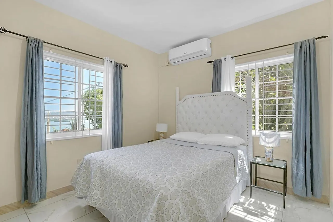 Holiday home Palm Leaf Cottage Montego Bay Jamaica